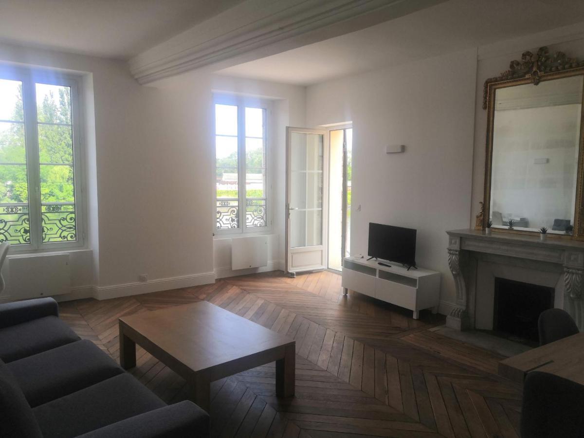 شقة Grand 2P Terrasse Bord De Seine مانت لا جولي المظهر الخارجي الصورة